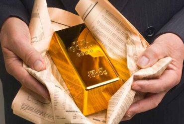 سقوط طلا از بالاترین قیمت یک ساله / قیمت جهانی طلا روند کاهشی خود را آغاز کرد