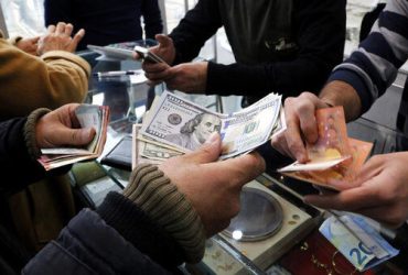 جذب دلارهای خانگی به چرخه تولید؛ نخستین صندوق ارزی هفته آینده کلید می‌خورد